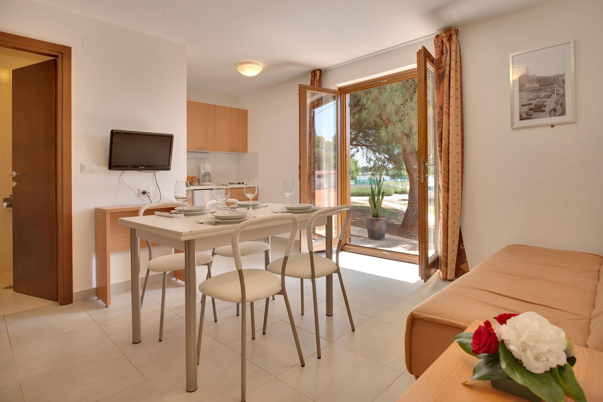 רוביני Villas Rubin Apartments מראה חיצוני תמונה